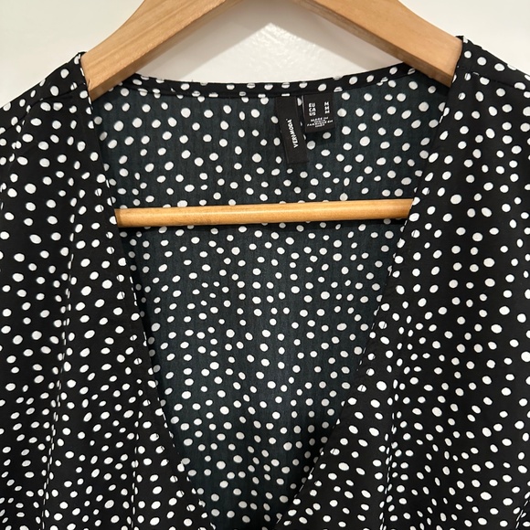 Vero Moda  | “Henna” Wrap Dress  Women’s Medium Black With White Polka Dots - Picture 4 of 11